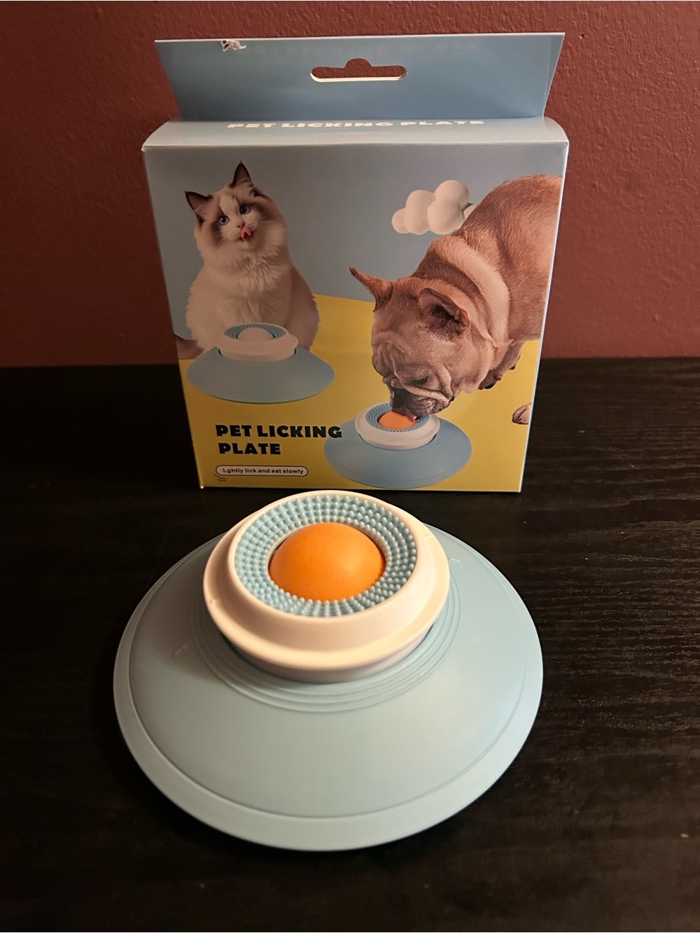 Pet Licking Plate - Light Blue with Orange Center